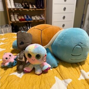 Squirtle + plushies